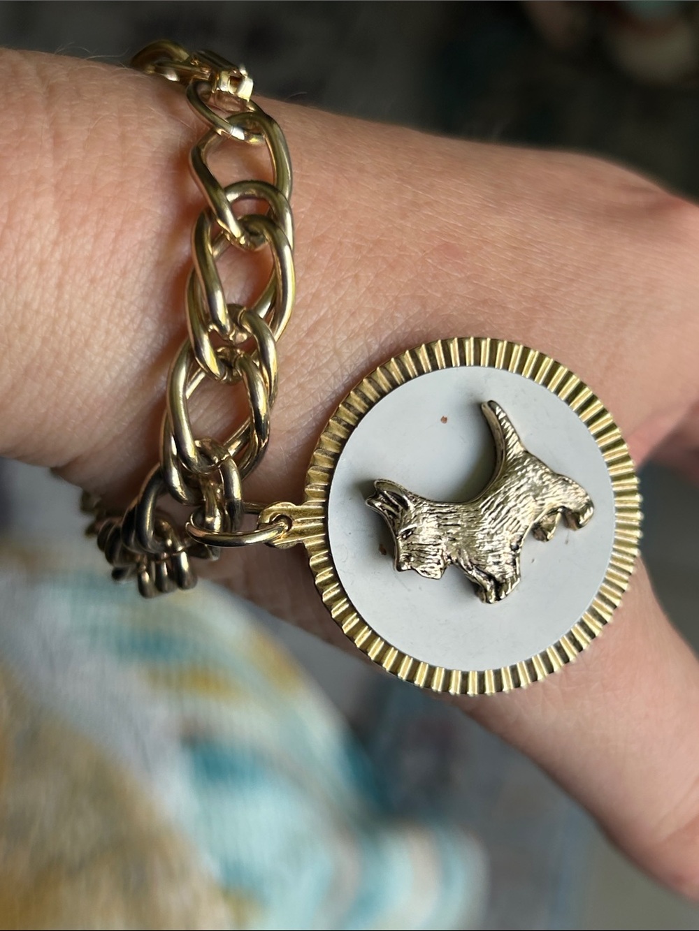 Vintage John Wind RARE “Scotty” Large Medallion Charm Bracelet - Picture 13 of 16